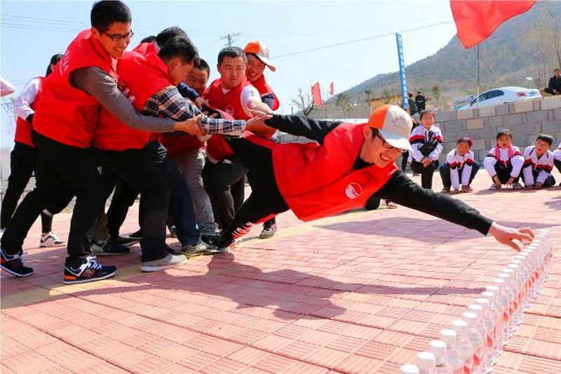 1595844014492438.jpg 2011.jpg